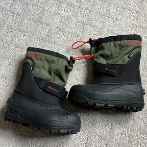 Columbia Kids Snow Boots size 12 toddler